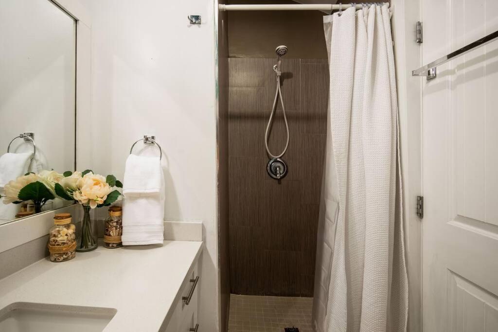King Garden Suite/20 Mins To Dwntwn Vancouvr/Petok North Vancouver Exterior photo